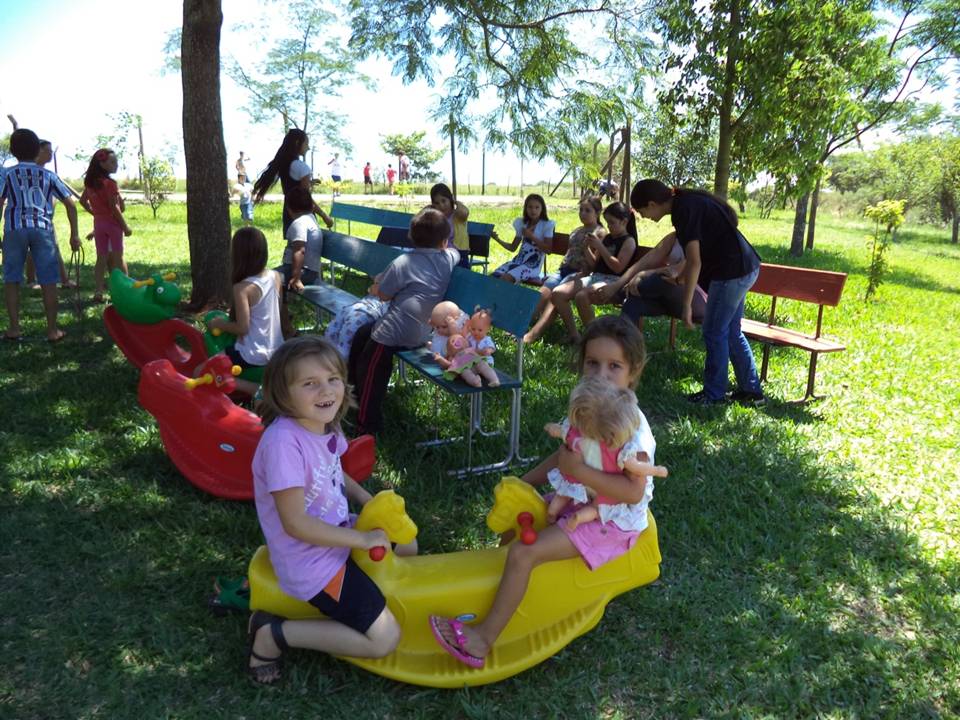 Escola São Bernardo realiza confraternização